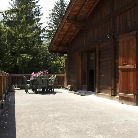 With 3 Bedrooms In Chamonix-mont-blanc, With Wonderful Mountain 2* Chamonix